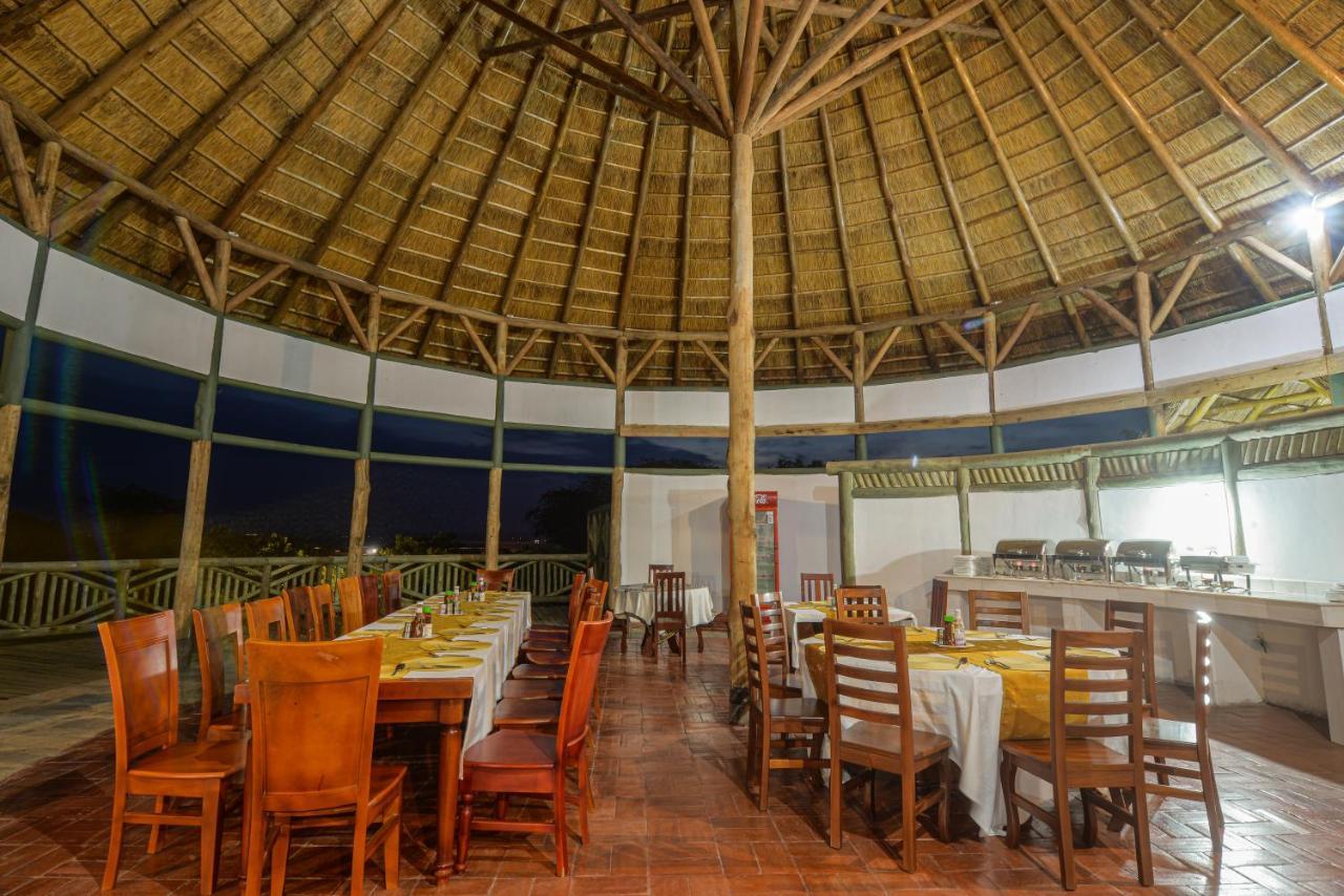 Arua Tilenga Safari Lodge מראה חיצוני תמונה