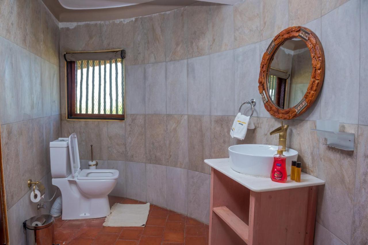 Arua Tilenga Safari Lodge מראה חיצוני תמונה